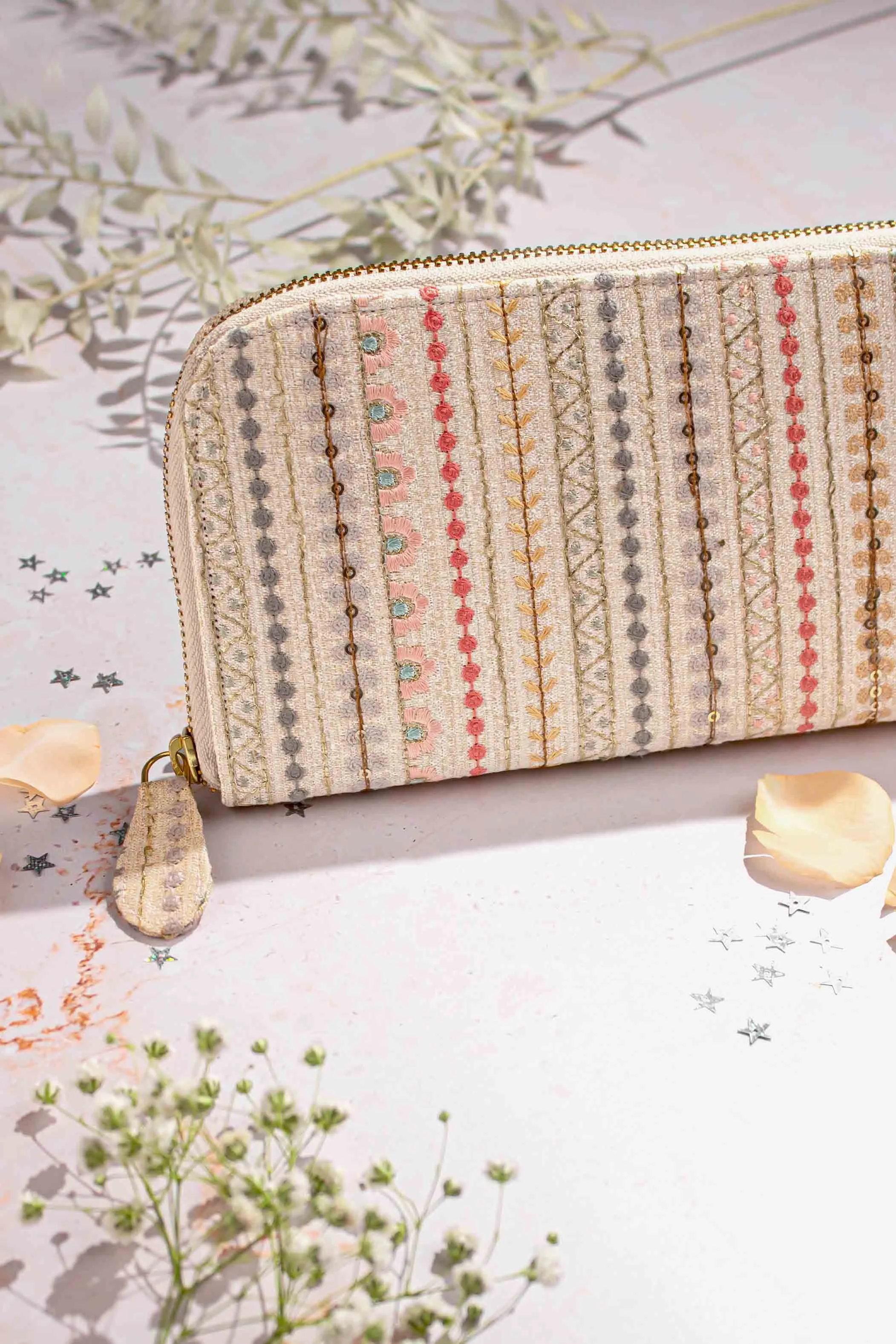 Linea Embroidered Wallet - Cream