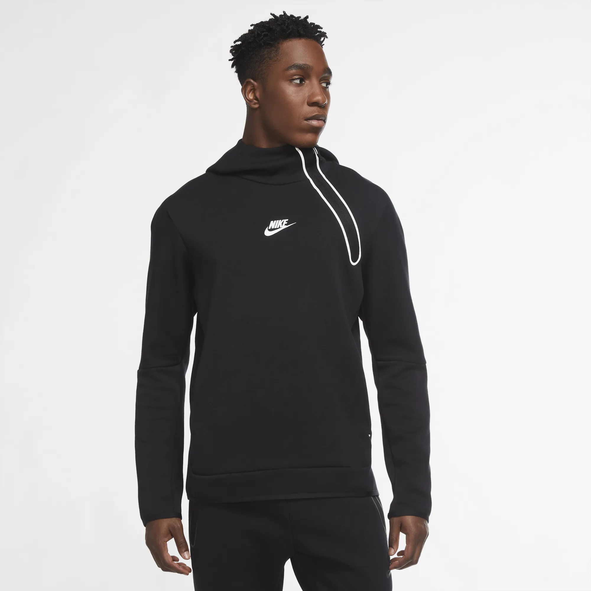 NIKE SPORTSWEAR TECH FLEECE